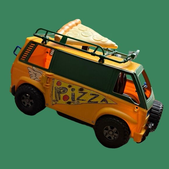 Teenage Mutant Ninja Turtles Mutant Mayhem Pizza Fire Delivery Van - Picture 9 of 9